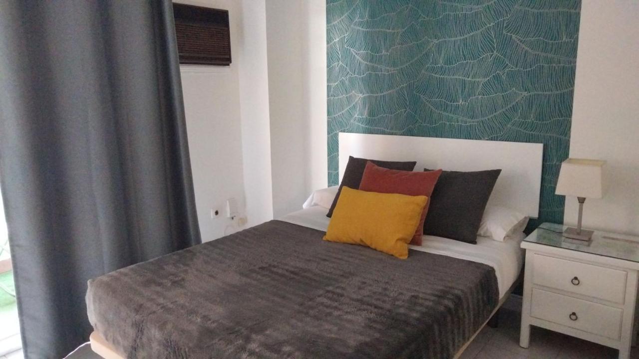 Triana Fenix Appartement Sevilla Buitenkant foto