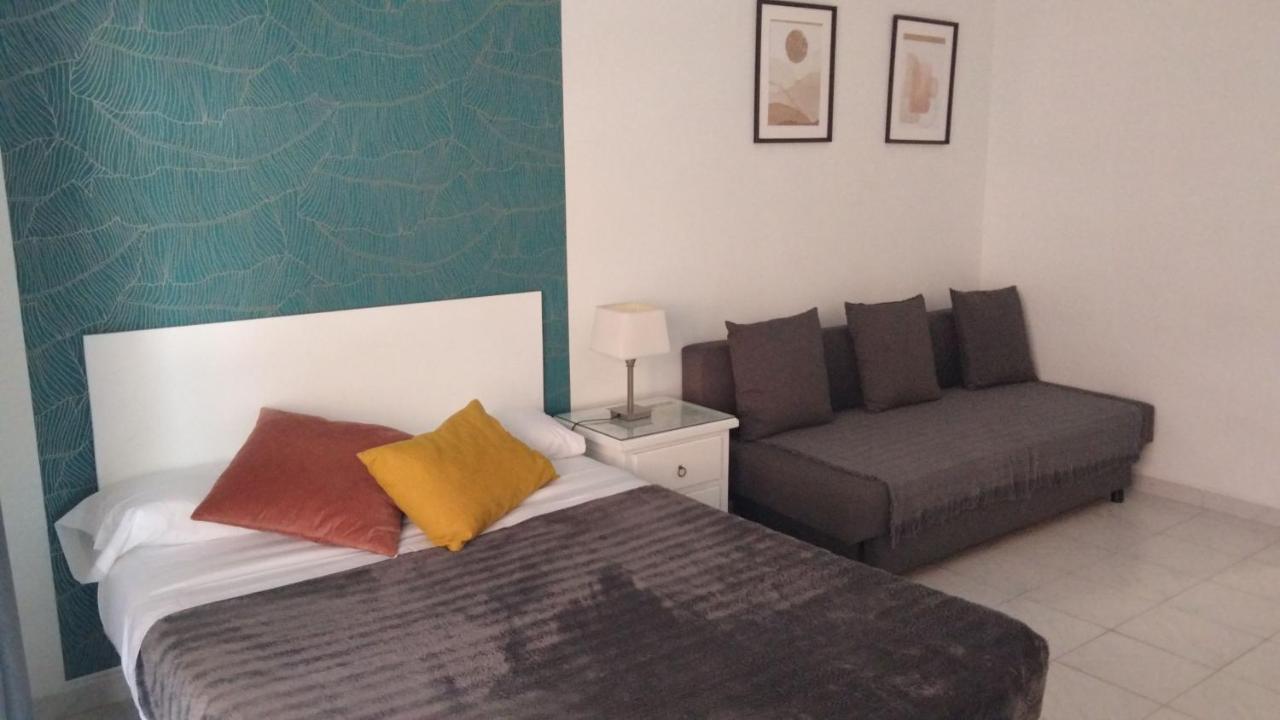 Triana Fenix Appartement Sevilla Buitenkant foto